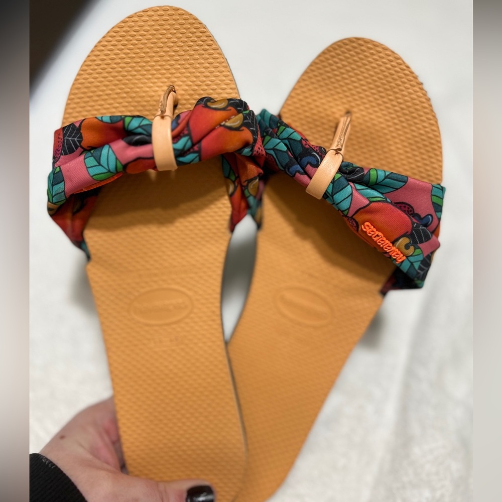 Havaianas St Tropez Floral sandal.